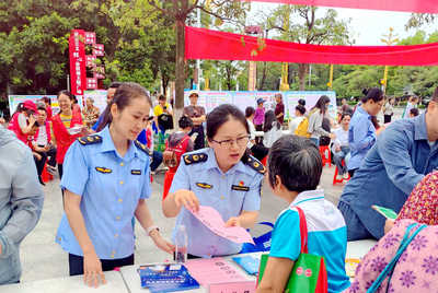 田陽(yáng)區(qū)市場(chǎng)監(jiān)管局開(kāi)展'世界認(rèn)可日'宣傳活動(dòng)，提供法律咨詢(xún)服務(wù)